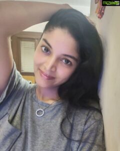 Sanam Shetty Instagram - Respect people who respect you when you're not around! 

#lazysundays😴 #curfewnights2020