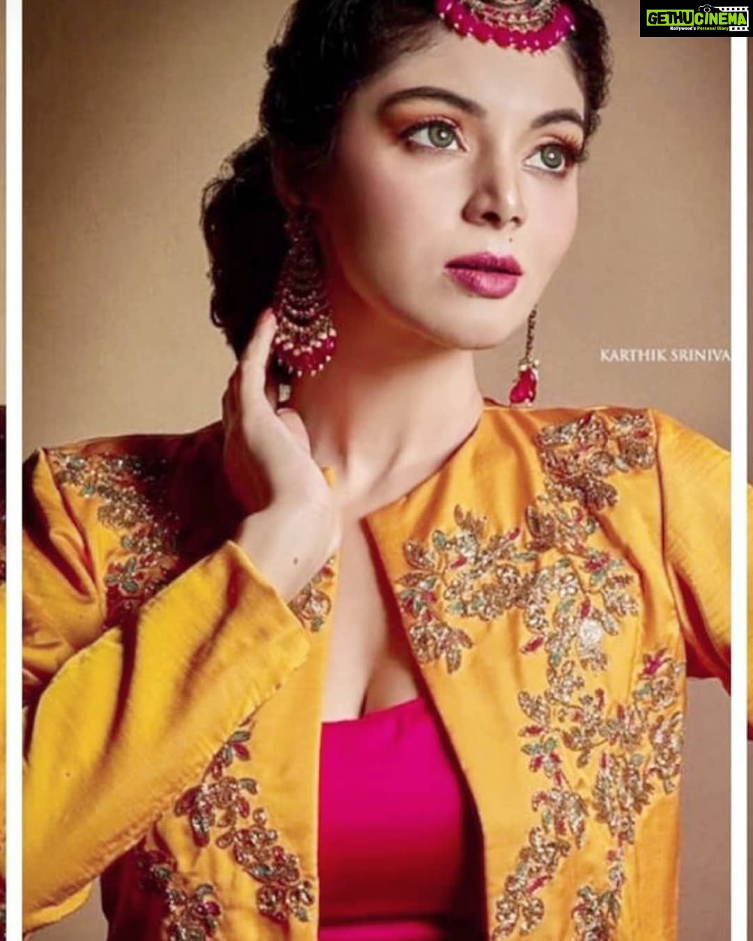 Sanam Shetty Instagram - SAVE THE ARTISAN SALE! ๐งต Folks please visit @naziasyedofficial to purchase from her stunning collection ! โจ๐ . PC @karthiksrinivasan007 Dress @naziasyed ๐๐โจโจ . #savetheartisans #bridalcollections #sale