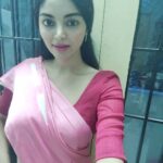 Sanam Shetty Instagram – The last person you think of before you sleep – that’s where your heart is ❤️.
.
.
 #pinklove 💞 #loveandlighttoall❤️💫 #loveisneverwrong💝 #satinsaree #traditionalselfie