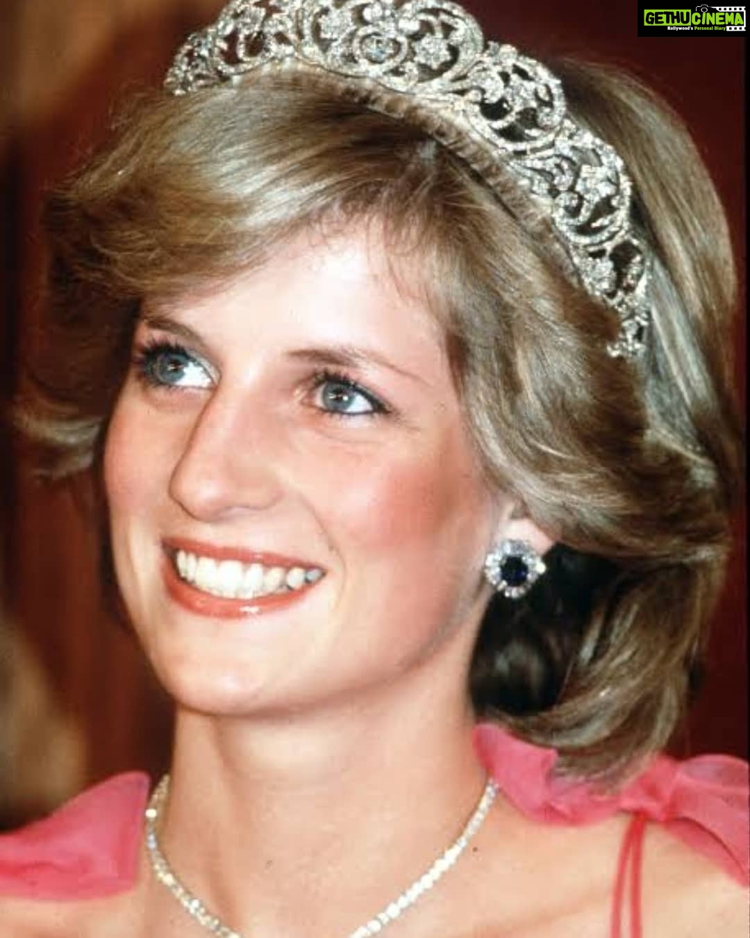 Sanam Shetty Instagram - 'I don't go by the rule book... I lead from the heart, not the head.' __ said The People's Princess ❤️ Lady Di ✨ . Happy Birthday to the most beautiful Royal, with the bravest and most tender heart ❤️ who has inspired millions of girls like me! . @diana.princess.wales @diana.princess.of.people #rememberingprincessdiana👑 #wordstoliveby #59thbirthday🎉🎂❤️ #theenglishrose🌹#myicon #foreverloved