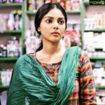 Sanam Shetty Instagram - New working stills from #oomaisennaai Tamil Film. Director #ArjunanEkalaivan @arjunanekalaivan @lifegoesonpictures @aneja.arjun @vikram.kall #MichaelThangadurai @michael_thangadurai #SanamShetty @sam.sanam.shetty @cutbycut24 @muzik247in @a._john_pro @sairam_krishnan @actionje #intheatressoon 🍿