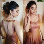 Sanam Shetty Instagram - That was the day my life changed forever and looking back now, it's for the better❤️!! The universe always has ur back ! ❤️ . This elegant Bronze - Beige gown designed by @studio149🤗 MUH @ardanaharanbridal🤗 Accessories by @chennai_jazz🙂 . #connectingthedots #quarantinethoughts✍️ #realornothing #thankurstars