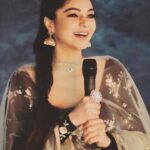 Sanam Shetty Instagram - Good morning peeps💚🤗 . . Thanks for the lovely candid guys🤗 SRM Eashwari College Culturals @retweet_srm 🎀✨✨👯 with @dr_alex_film and @anithaalex007 mam🤗🤗 . . Wearing a dark green velvet crop with pale green net lehenga designed by @diadembridal Shiny Cinderella mam💚💚 MUH @uma_mua_hairstylist . . #srmeashwarienggcol #retweet_srm #ETHIRVINAIYAATRU #filmpromotions SRM Easwari Engineering College