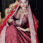 Sanam Shetty Instagram - FREEDOM on our mind. FAITH in our system. PRIDE in our hearts. SALUTE to our golden legacy..INDIA ❤️ Happy Republic Day ! Click from the Wedding Vows Shoot collection❤️ #proudindianwoman #statesofindia