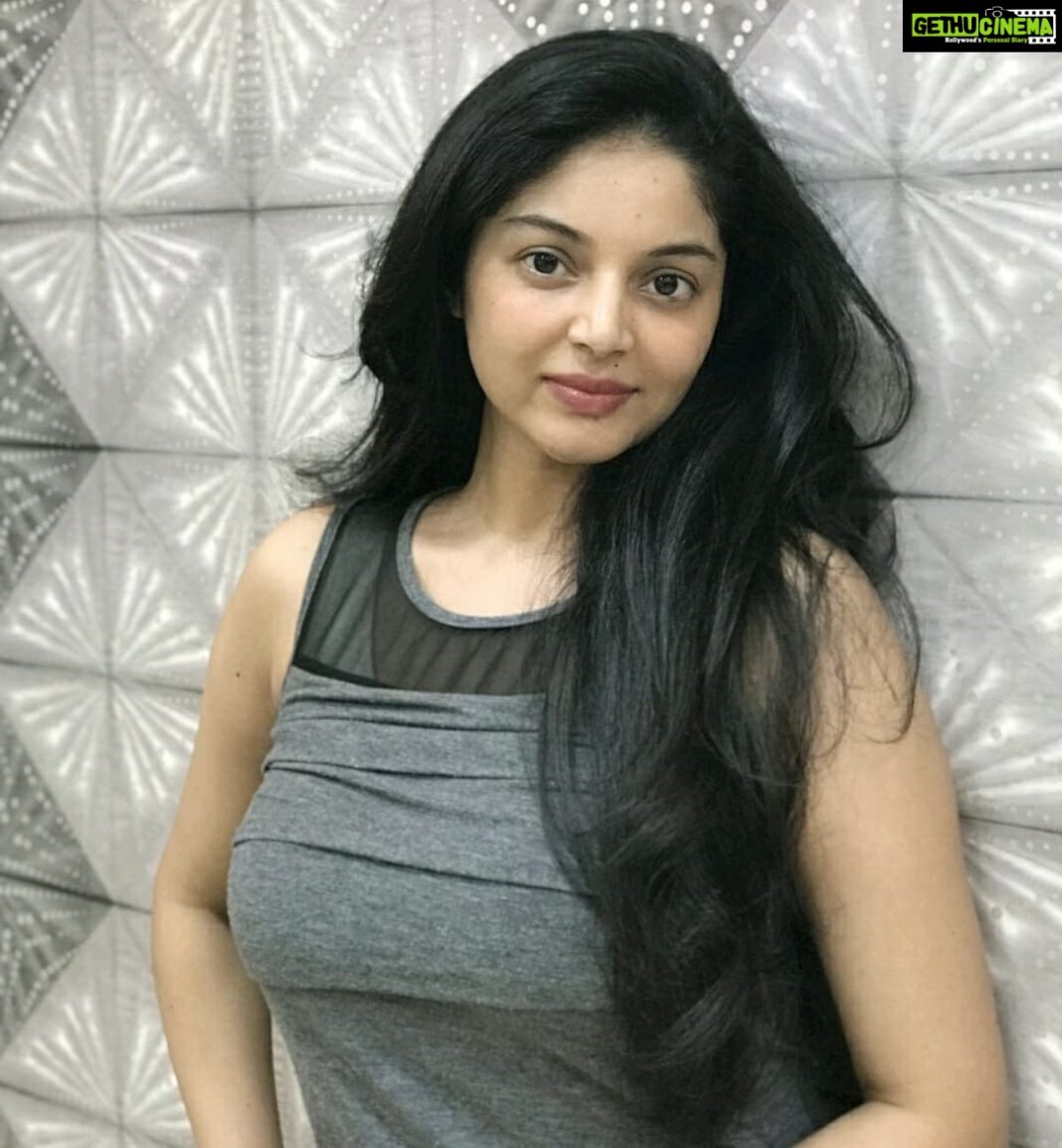 Sanam Shetty Instagram - It's never too late to be what you might have been❤️ Makeover by @anushkasalonandspa @bridal_makeup_artist_shibani mam #Mondayvibes