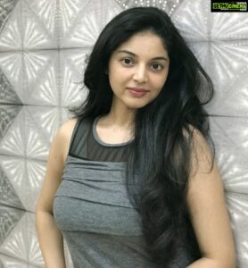 Sanam Shetty Instagram - It's never too late to be what you might have been❤️ Makeover by @anushkasalonandspa @bridal_makeup_artist_shibani mam #Mondayvibes