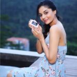 Sanam Shetty Instagram – Loved the Beloved Skincare products just as much as the shoot 💕👏 @belovedskincare.my ! 
I can personally vouch for the products made from natural ingrediants and wonderful for ur skin👍👏 Thanks to the whole team @suthanviran @ardanaharanbridal Rita @ritaarahmann (MUH)🤗💕 #malaysiacalling🇲🇾
#skincareads #adshoot🎥 #natureatitsbest #organicskincare Kuala Lumpur, Malaysia
