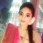 Sanam Shetty Instagram - And the customary selfie with the klcc 😍 Good morning ya'll 🤗❤ #malaysiacalling🇲🇾 #ethirvinayatru #filmpromotions
