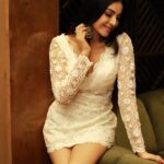 Sanam Shetty Instagram - U r my reason to smile ❤ Who is ur reason to smile today guys? Tag them🤗 Styling by the very stylish girl herself @julesamin 😘 MUH by Uma @makeupartist_yakshi Clicks by @Gany Krish @vivid_impressions__ #goodmorningpost #loveandsmiles ❤