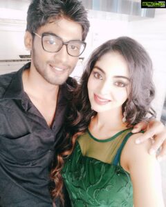 Sanam Shetty Instagram - On Day 1 I had no doubt that u will be the best among all the 16 contestants and today on Day 106 I can confidently say that ur the very best in the world @tharshan_shant ❤ and the world knows ! 
Congratulations for being awarded the 'All Rounder' award👏👏 Ur destined for the greatest fortunes life has to offer💝 God bless u ! 
#bigbossfinale #tharshanarmy #bestcontestant