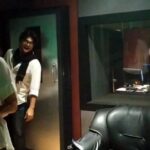 Sanam Shetty Instagram - Dubbing for my upcoming thriller film Ethirvinayatre with actor - director Alex😎🤘 @dr.alexander_mathew Tnx so much for the cute video Anita mam @anithaalex007 🤗😘 #tamilfilmshooting #filmdubbing #ethirvinayatrethefilm #itsawrap 360 Degree Digital