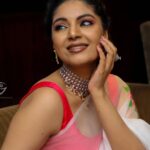 Sanam Shetty Instagram - Happy Weekend peeps ❤️ Clicks @vivid_impressions__ Ganesh Styling @monasehulshah Wardrobe @fashionloungechennai MuH @yuartistrystudioz @promakeup_bridal_studio Jewellery @chennai_jazz #whiteweekend 🤍 #eventstyling