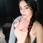 Sanam Shetty Instagram - I want to be ur favourite Hello and ur hardest Goodbye! ❤❤ First look from today's shoot for socializing app Blindmeet 😍❤ @blindmeet.app With director @vignesh_sha 🤗 #denimndenim #datingapps #adshoot🎥 #romanticweekends