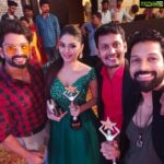 Sanam Shetty Instagram - Deeply privileged to receive the 'Face Of The Year in Advertisements and Branding' 2019 by Thomas Edison Awards 🤗🙏 Thank you Edison Awards for this recognition after nearly 85 Ads Pan India😊 Comes as a great motivation to reach a 100 😃👍 Thanks so much for the timely nomination Balaji @balaji_2888. Means a lot🤗🙏 Huge thanks to all my Ad directors, clients, producers and co stars for making it a memorable journey starting with @karthiksrinivasan007 and @karthikhema from Dreamcast studio who launched me in Chennai 🤗🙏 grateful always to u both! Thank u my dear friends @tigersachi @naren_ramtez @balaji_2888 and co stars @ramc.official @actor_santhoshprathap (Congratulations Santhosh for winning the best male model of the year award🤗👏) who made it a fantastic evening and shared my joy 🤗😘 Was a pleasure to meet Mr.Issac (Chief guest) and Owner of Achi Products. Styling : Shiny Cindrella mam from @diadembridal. Thanks for the gorgeous emerald green gown mam🤗 MUH : Uma @makeupartist_yakshi (swipe left for more) #faceoftheyear #advertisements #thomasedisonawards2019 #modellinglife