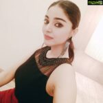 Sanam Shetty Instagram - When u learn how much ur worth ul stop giving people discounts!❤ Gunnite folks🤗😘 #nightthoughts🌙 #rednblack #holdurheadhigh