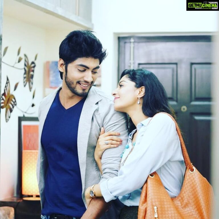 Sanam Shetty Instagram - Im so very proud of u Tharshan @tharshan_shant ❤❤ guess this pic captures my pride n joy perfectly. Those who tried to dominate u will realize they cant mess with u❤ Day 22 and going strong!! Much love to u from all of us❤ Tnx for the click @vignesh_sha #getoutmeera #tharshanarmy #bigboss3 @tharshancute @tharshan_army_my_ @tharshan_mugen_fans @biggboss3.alaparaigall @biggboss_paithyangal @biggboss3_junction @bigg_boss_lols @vijaytelevision