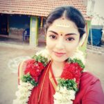 Sanam Shetty Instagram - Wedding bells for this village belle😀 look 2 for today's ad shoot by John Vijay productions. Thanks a lot Madhavi @_psychedelic_goddess_ for reminding me of my Villa to Village days😁 #adshoot🎥 #tamilponnu #kalyanaveedu #angelsam❤ Ramanathapuram