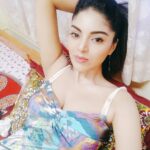 Sanam Shetty Instagram - Chilling between shots😴 Ad shoot for the Tamil Nadu Salt Board. Stay tuned for more pix while u hv a chilled out Sunday too folks🤗😁 #adshoot🎥 #forgovernment #angelsam❤ Ramanathapuram