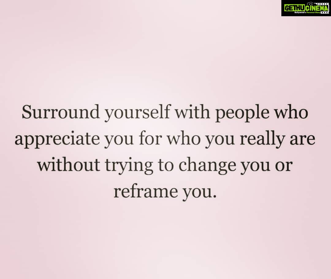 Sanam Shetty Instagram - A reminder to self. Every day! If u r too much for someone its not ur fault. U need to be U. Always!đ Goodnight peepsđ¤ #dontdimurshine #beurselfâ #upliftingwords #angelsamâ¤