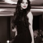 Sanam Shetty Instagram - Thanks for the lovely captures @rahuldev1177 🤗🤗 From the Kyron International Hyderabad Fashion Week! Thanks @hari_an_and @storm_sharma @rahuldev1177 @lovellprabhu 🤗🤗🤘🤘 #showstopper #kyronhyderabaddinternationalfashionweek2019fashionweek #ramplove #angelsam❤
