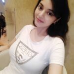 Sanam Shetty Instagram - A pillow wud complete this pic😁😴 one of those sleepy evenings wen nobody's around for entertainment😐! And I just realised there is no emoticon for a yawn🤔 lol😆 #earlynighter #joblesseveningsbelike #thoughtfulthursdays #angelsam❤