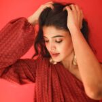 Sanchita Shetty Instagram – Acceptance comes with the right knowledge..

Sanchita quotes 🌷

Photograher : @royale_dharma 📸📸

Designer : @slayofficialstudio @simarvinodh 
Styled : @ramolaakrishnaraj
Jwellery : @rajianand 
Assisted : @dhina_.dayal 

#sanchita #sanchitashetty 
#spreadlovepositivity ❤️