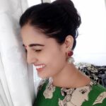 Sandra Amy Instagram - Ths awsme ruby ear ring by @sarafashioncollections ....ths one s sooo beautiful nd i really loved wearin it... Chk her page @sarafashioncollections fr sch awsme collections😍😍😍😍😍😍