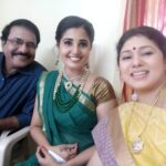 Sandra Amy Instagram - Lovable family of thalayanai pookal.. #lovealways# #daddymummy# #endlesslove# #unconditionallove# i lov u ppl always 😍😍😍😍@sukumaransairam