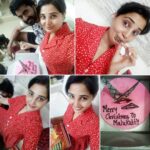 Sandra Amy Instagram - Merry Christmas 👗🎄🎁🎂🎉🎊🎈@prajinpadmanabhan 😍😍😍😍😍
