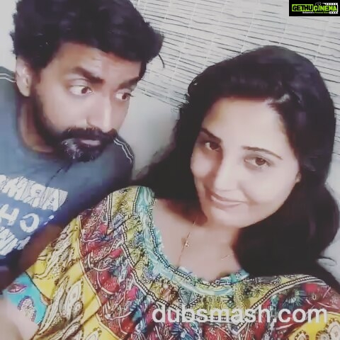 Sandra Amy Instagram - 😂😂😂 @prajinpadmanabhan