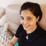 Sandra Amy Instagram - tired smile 👩‍👧‍👦👭 getting quries n my keepsake pendant its frm @keepsakesbykaushi 😍😍😍 i l mk a detail post on it later