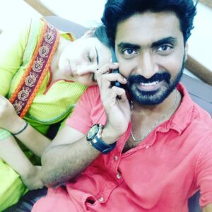 Sandra Amy Instagram - The shoulder i need whenevr i fell sick r sad 😞😞