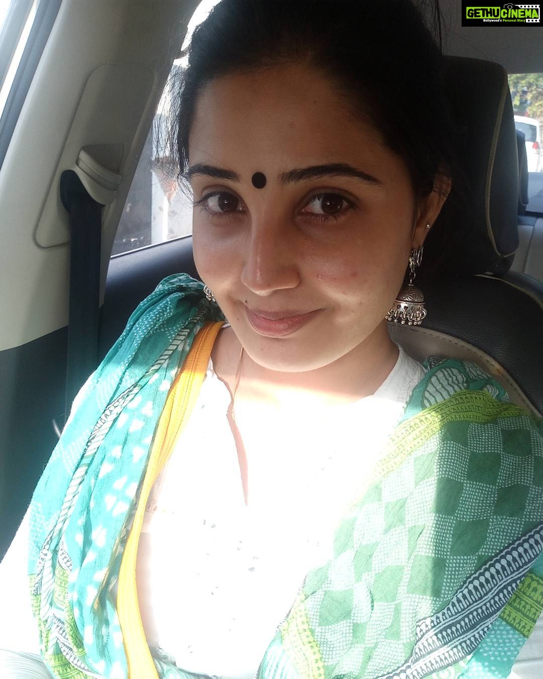 Sandra Amy Instagram - #nomkup# #nofilter# love maself always😍😍