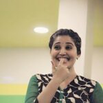 Sandra Amy Instagram - Pc-@rajesh_b_dot 😂😀