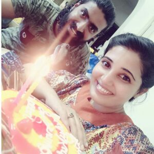 Sandra Amy Instagram - Happy anniversary to us.. 🎂🍰@prajinpadmanabhan