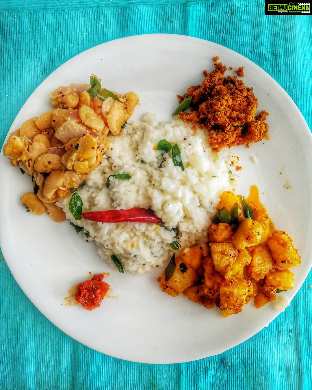Sandra Amy Instagram - #lunchplate #curd rice #potato fry #broadbeans poriyal #coconut thogayal #lemon pickle ๐๐๐จโ๐ฉโ๐งโ๐ง