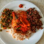Sandra Amy Instagram - #Lunchplate #rice wt ayala fish n mango nd drumstick curry #payar mezhukuperati(poriyal without coconut) #beans carrot poriyal #aavakai pickle #curd