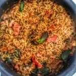 Sandra Amy Instagram - #lunchplate # mutton biriyani #hariyali kebab #mint raitha sapitu thoongitay 😷👨‍👩‍👧‍👧 #lunchplate # mutton biriyani #hariyali kebab #mint raitha