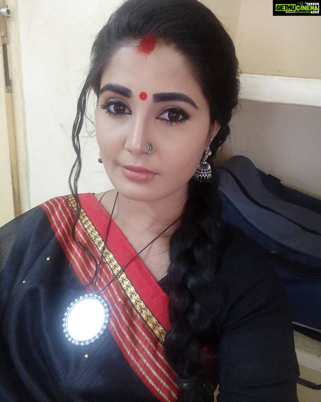 Sandra Amy Instagram - Mk up was nuf😜no ned f filters 😂