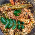 Sandra Amy Instagram - Lunch plate Rice with #aviyal #netheli fish curry #cabbage carrot poriyal #netheli fish fry #lemon pickle Curd 👌👌