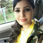 Sandra Amy Instagram - #shooting #yellowtop#militaryjacket #selfie#