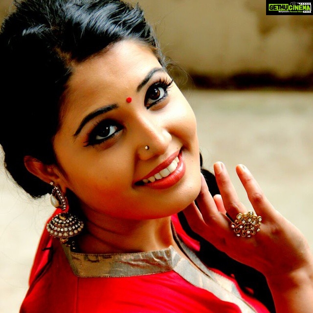 Sandra Amy Instagram - Thnks to suresh fr potratin me ths mch beautiful ...
