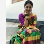 Sandra Amy Instagram - Bangles @deepa_silk_thread_accessories Saree @queen_fashions_qf Necklace @zivara_fashion Earring @abhis_jewel_hunt