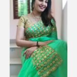 Sandra Amy Instagram - Saree @ogeetswardrobe Accessories @jayy_chennai