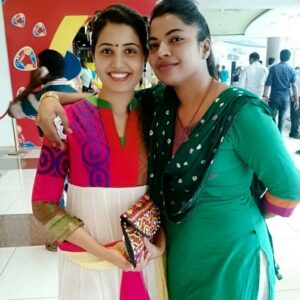 Sandra Amy Instagram - I never had so much of friends in these  12yrs frm chennai,never needed a lots f frnds cos my hubby @prajinpadmanabhan is my best friend 😍😍😍he stands fr me n all my ups nd dwns. I choose ppl fr me always, the best thng happened n my lfe as a friend is 
@kaajal_pasupathi being wt me frm 2008 to till nw.(enaku pudicha pei 😈😂)HAPPY FRIENDSHIP DAY to my dears. Stay weired😁 way to go wt u ppl 😇😇😇