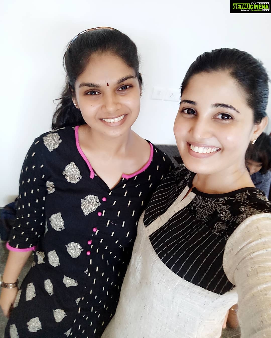 Sandra Amy Instagram - 😍😍😍😘😘😘 chwtheart 😘 @jeevitha.manimoly