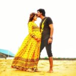 Sandra Amy Instagram - My Valentine's days are always spl cos f ma chwtheart @prajinpadmanabhan he nve failed to suprise me wt lots f gfts nd love n all these yrs frm d yr we strtd loving ech othr.. Ths yr its tym fr me to pay bk hm wt all lov as my baby bump😍😍😍😍😍ths is our special Valentine's day wt lots f happiness nd blesses😇😇😇HAPPY VALENTINE'S DAY ALL ❤❤❤❤❤❤❤ pc @manumasterblaster