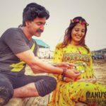 Sandra Amy Instagram - All r askin me to share ma journey experience, i lov to shared, bt still its nt n d destination,so i need mre tym fr tht. Nw thr r lots f mom's hre who cn hlp me out gvn sm tips nd tricks u ppl hv experienced in ur pregnancy journey nd postpartum , so tht i cn learn to mnge thngs wr i dn hv any elders to gv me tips r advice abt ech stage. If u ppl share it wt me i l b happy 😍😍😍😍😍😍 pc @manumasterblaster