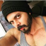 Sandra Amy Instagram - One f the best cricketer in south india,who made a bench mark n world cricket,banned fr five years is smthn weired.he proved his innocence still he s nt included in indian team is a shameful thing.no talent should be punished because f his emotions wch comes out frm an innocent heart, he s highly talented, aftr hearin his speech yeatrday n #biggboss12# really mde me tears,a guy who dedicatwd his whole life to cricket frm his cholddhood, his hardwrk s not a simple thing to reach frm a small state to a national player, his tears and his loud cry is smthn india shd hear his co players shd raise voice fr ths talented man...@sreesanthnair36 u deserve to b n indian cricket and i hope soon it l hppn u l play fr oue country agn nd break records. All d best for #bigboss12# u r already a winner man😇😇