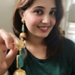 Sandra Amy Instagram - Statement earrings @_missphia awsme collections to grab 😍😍😍😍